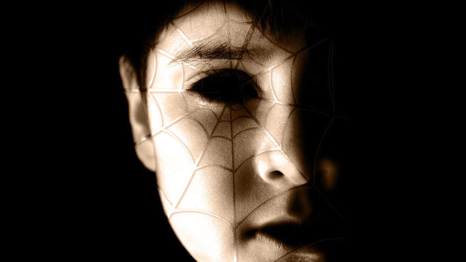 Aunque sus apariciones no son violentas ni agresivas, nunca hay que dejarse engañar por el aspecto inocente de los fantasmas infantiles.