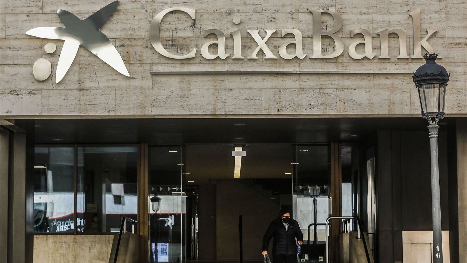 CaixaBank propone el nombramiento de cinco nuevos consejeros y pone fin a la etapa Bankia