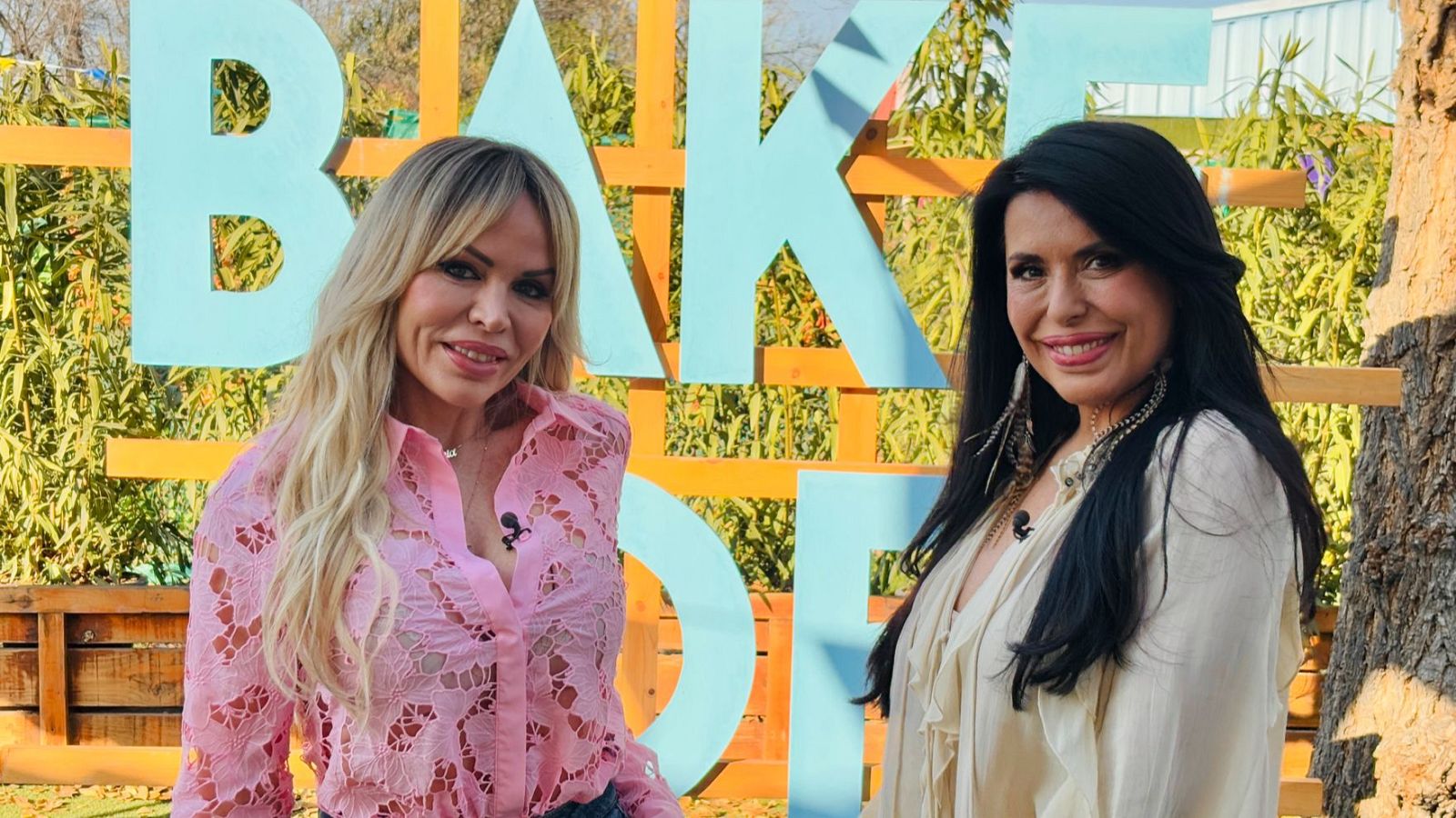 Sonia y Selena en 'Bake off: famosos al horno'