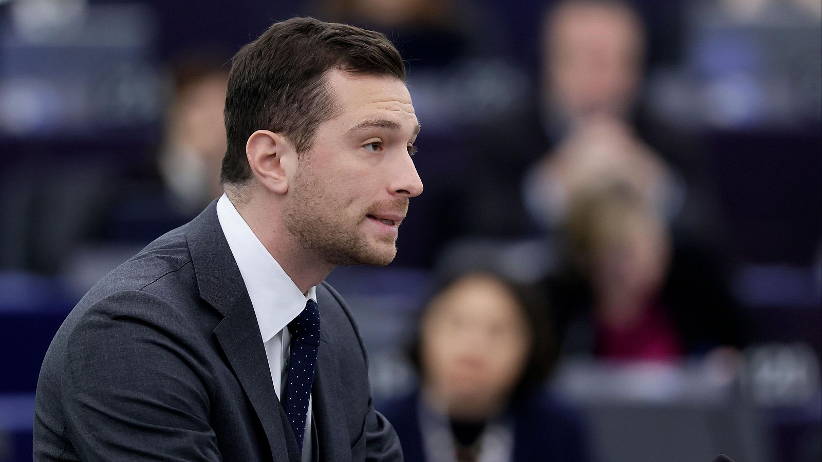 El francés Jordan Bardella no participará en la convención ultra de EE.UU. tras el gesto nazi del exasesor de Trump