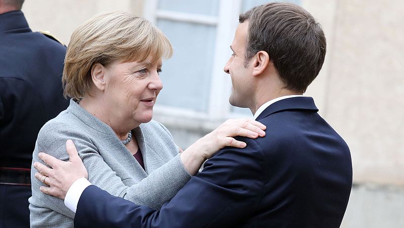 En la Europa de Macron aún manda Merkel 