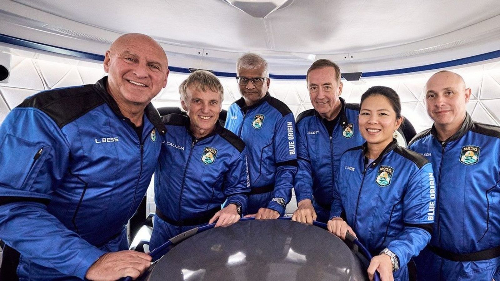 La tripulación con la que Jesús Calleja ha viajado al espacio
