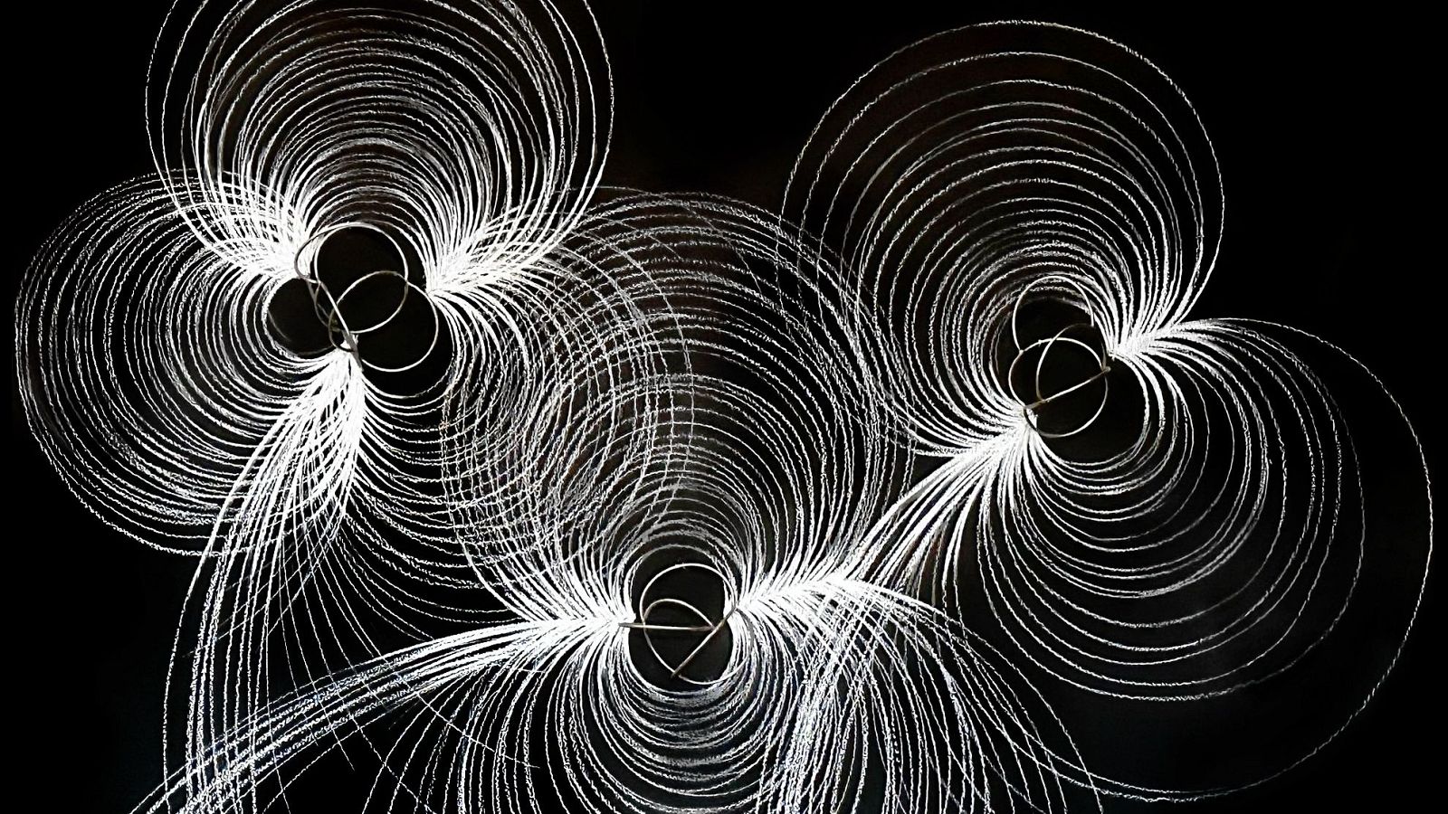 Mar Solís conquista el espacio con 'Origen' en el Palacio de Cibeles