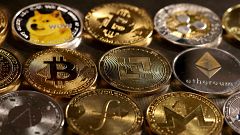 El bitcoin se desploma un 22% en febrero y cae por debajo de los 80.000 dólares