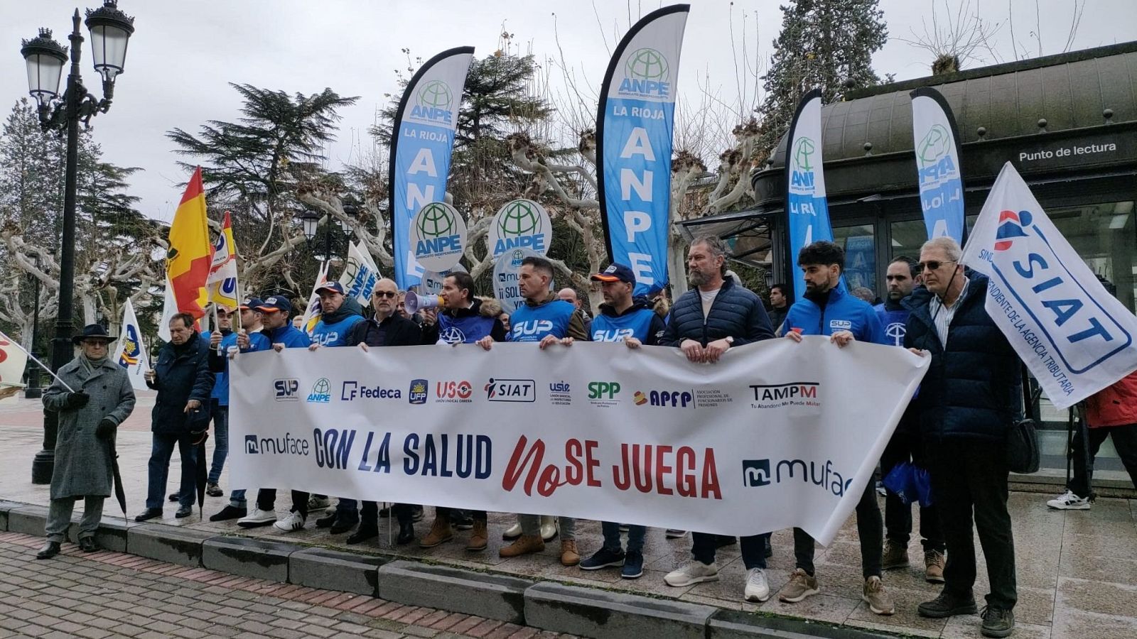 López considera resuelto el concierto de Muface con la concurrencia de Adeslas y Asisa