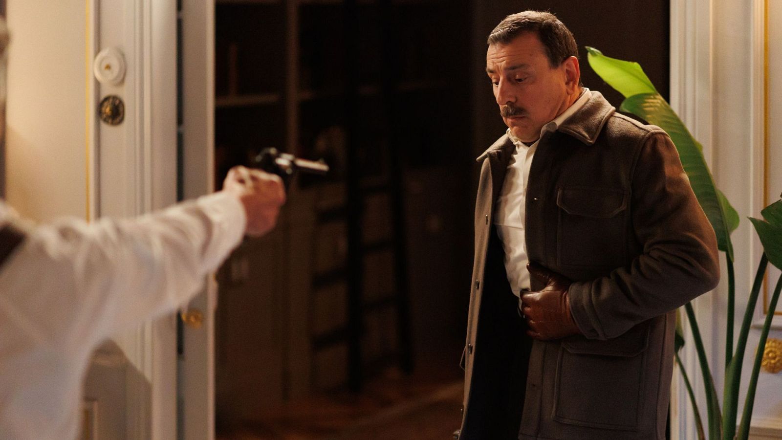 'La Moderna': Emiliano pierde la cabeza