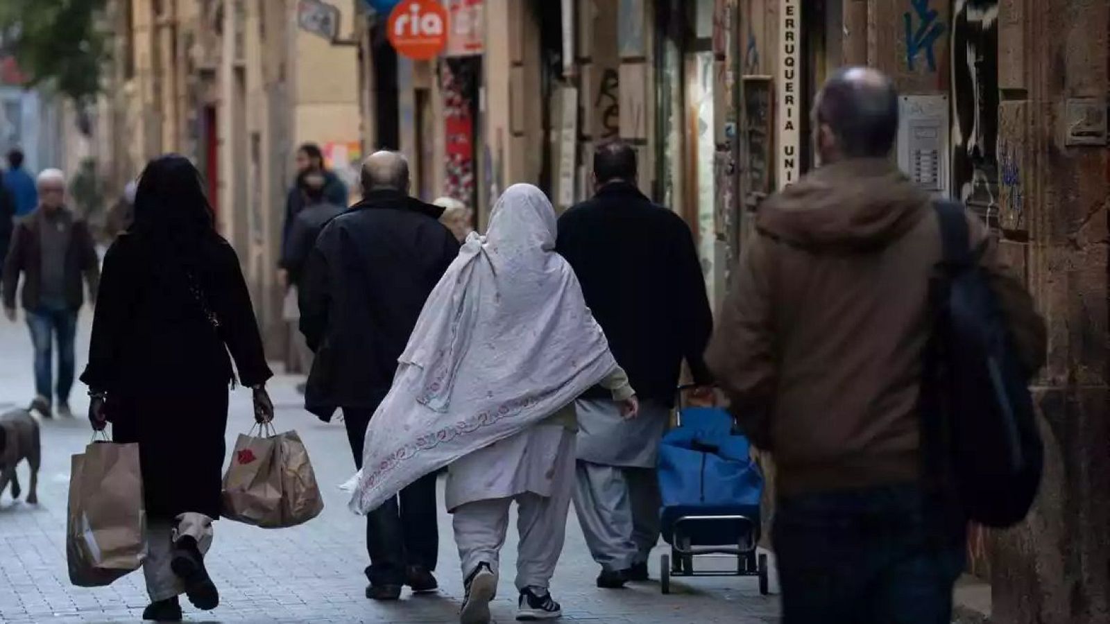 Les polítiques migratòries centren el debat polític per l'acord entre Junts i el PSOE