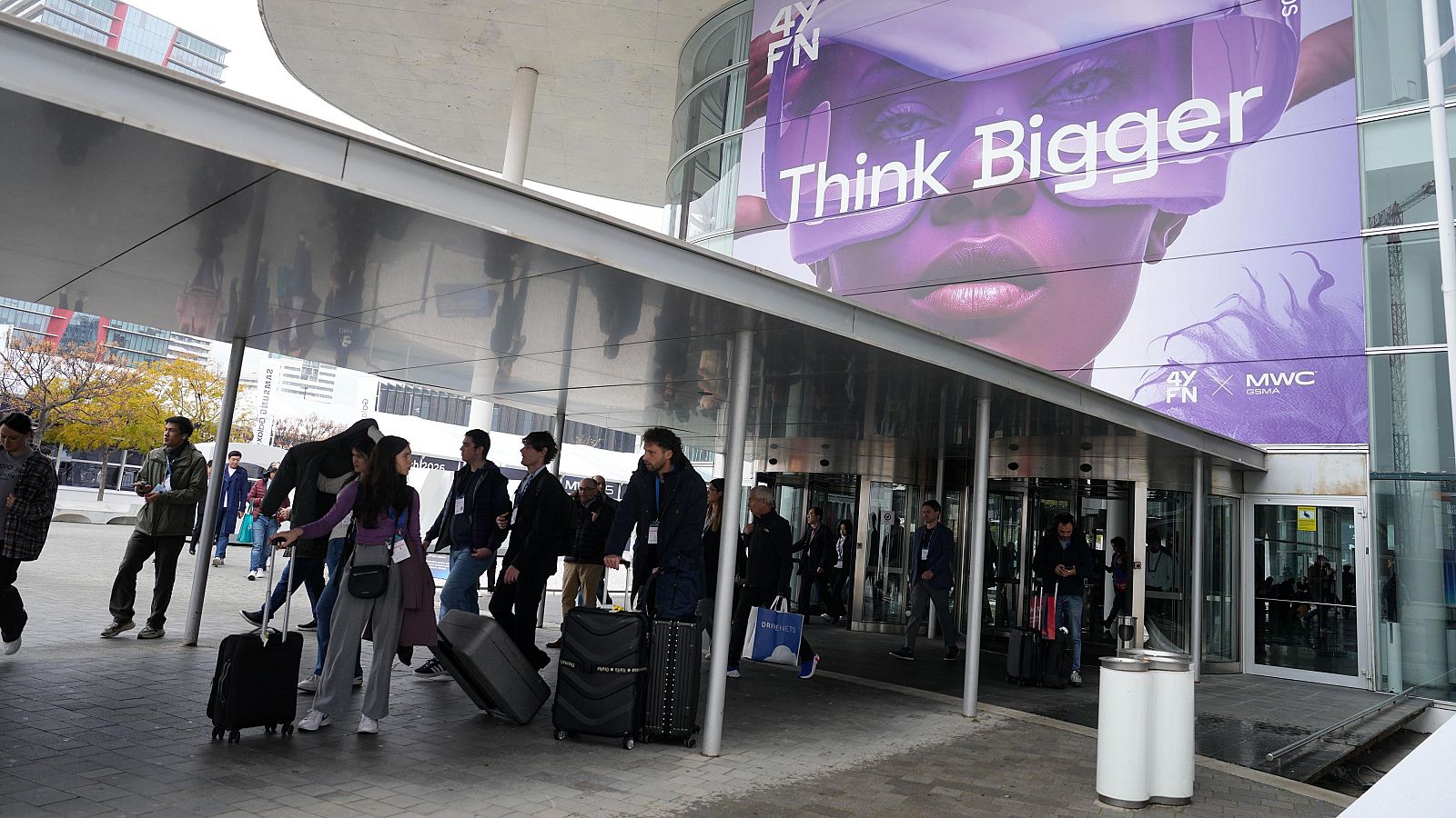 Última jornada del MWC 2025 (EFE/Enric Fontcuberta)