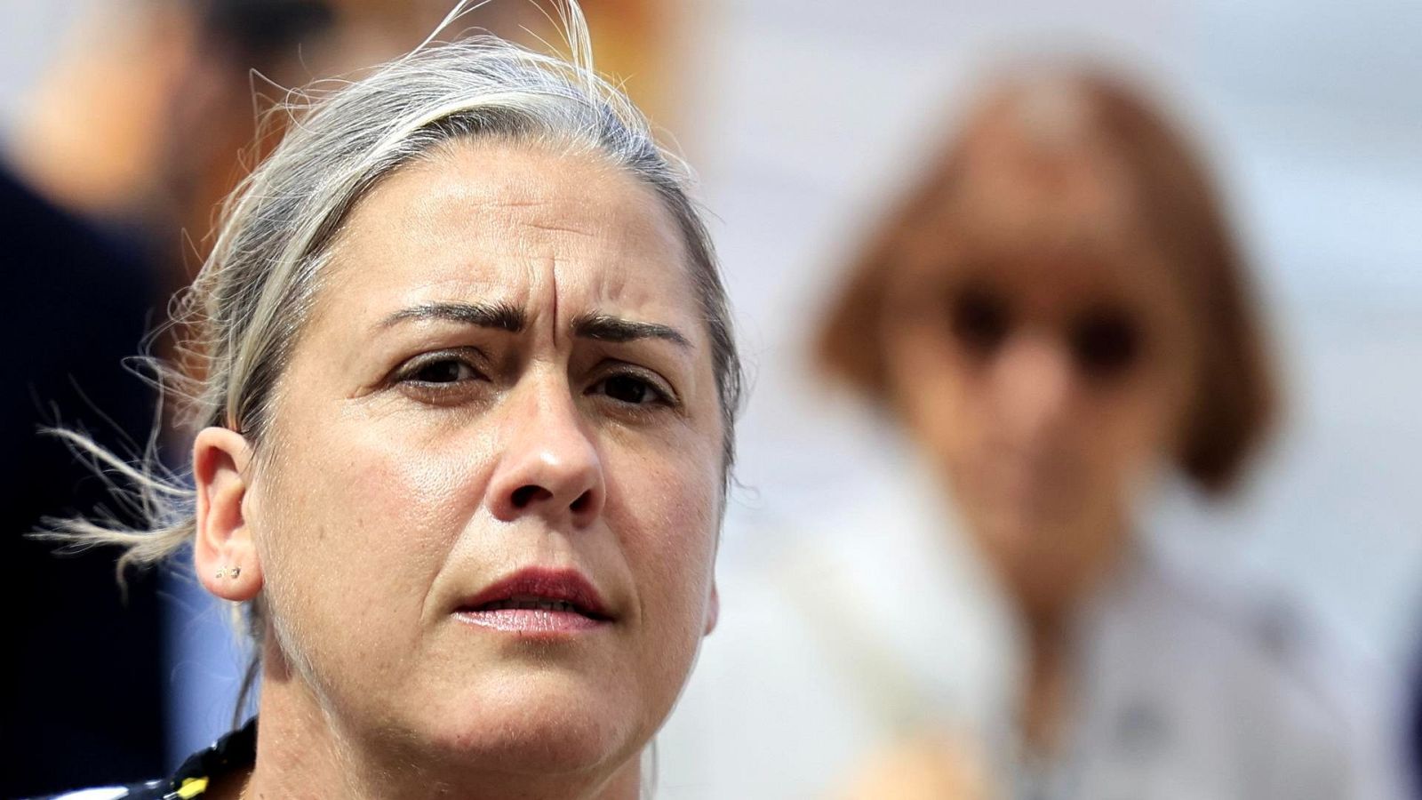 Caroline Darian con su madre Gisele Pelicot