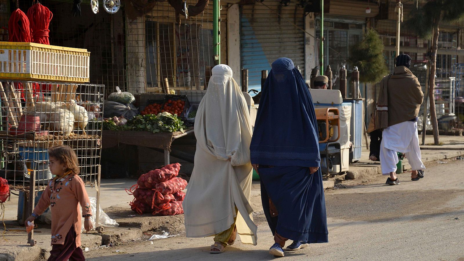 Reporteros sin fronteras lanza una campaña para evacuar a diez periodistas afganas