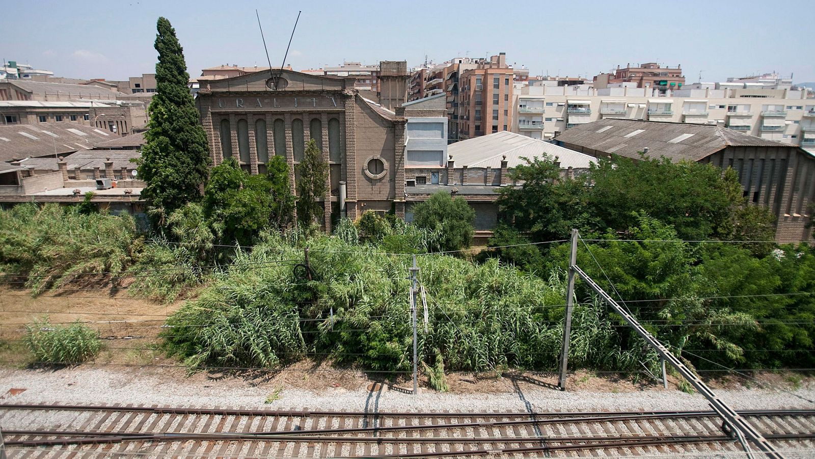 Imagen de archivo de la fábrica que Uralita tenía entre Cerdanyola del Vallès y Ripollet