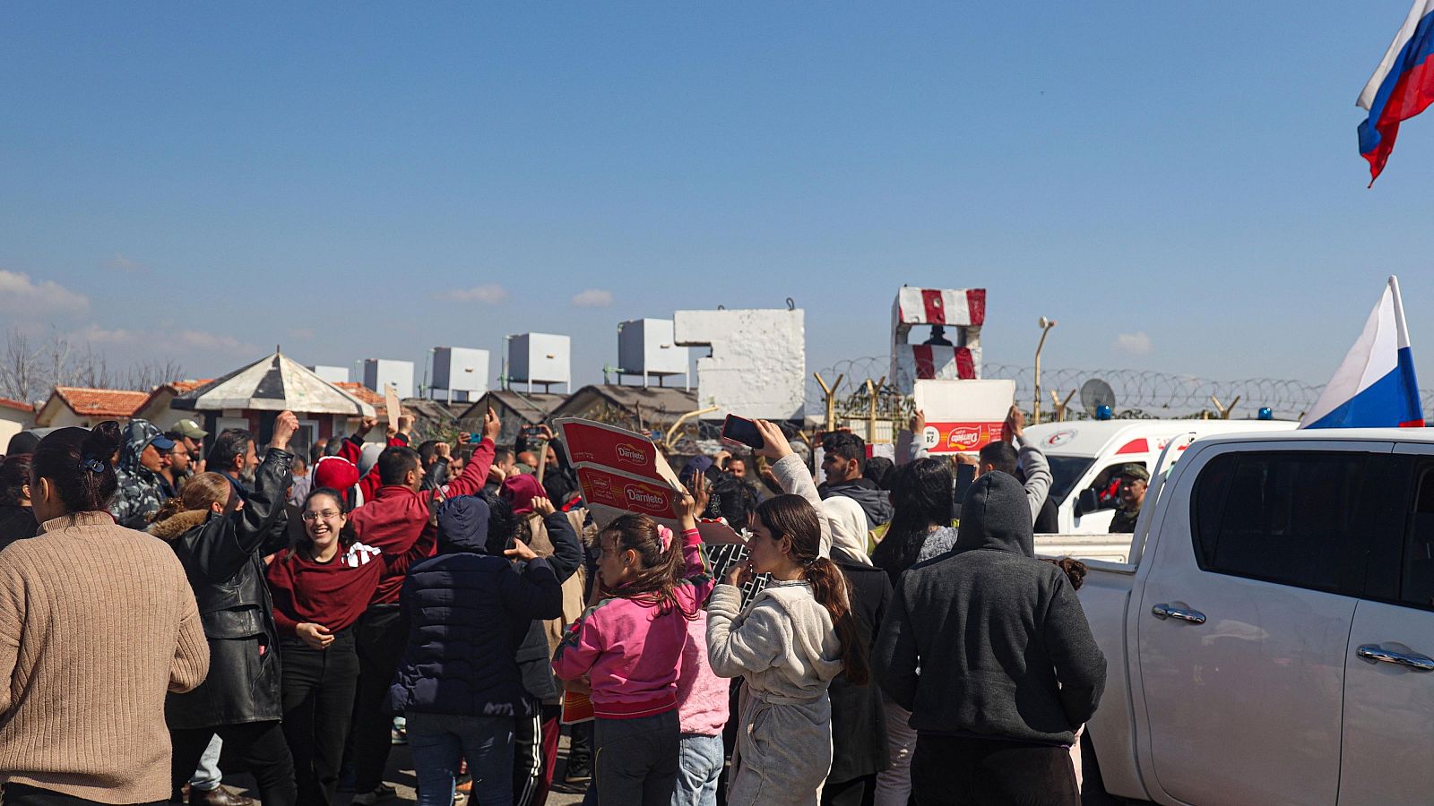 Siria: miles de civiles buscan refugio en una base rusa