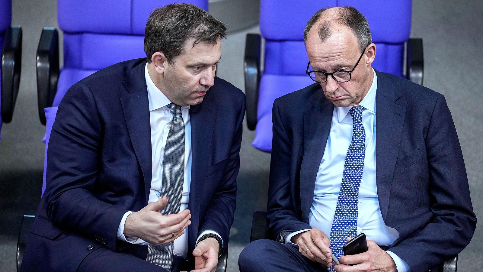 Conservadores y socialdemócratas alemanes inician negociaciones oficiales para gobernar