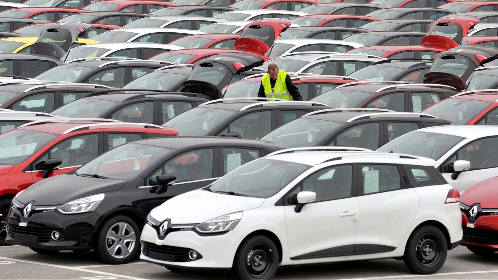 Los grandes fabricantes europeos de automóvil perdieron un 45% de beneficios en 2024