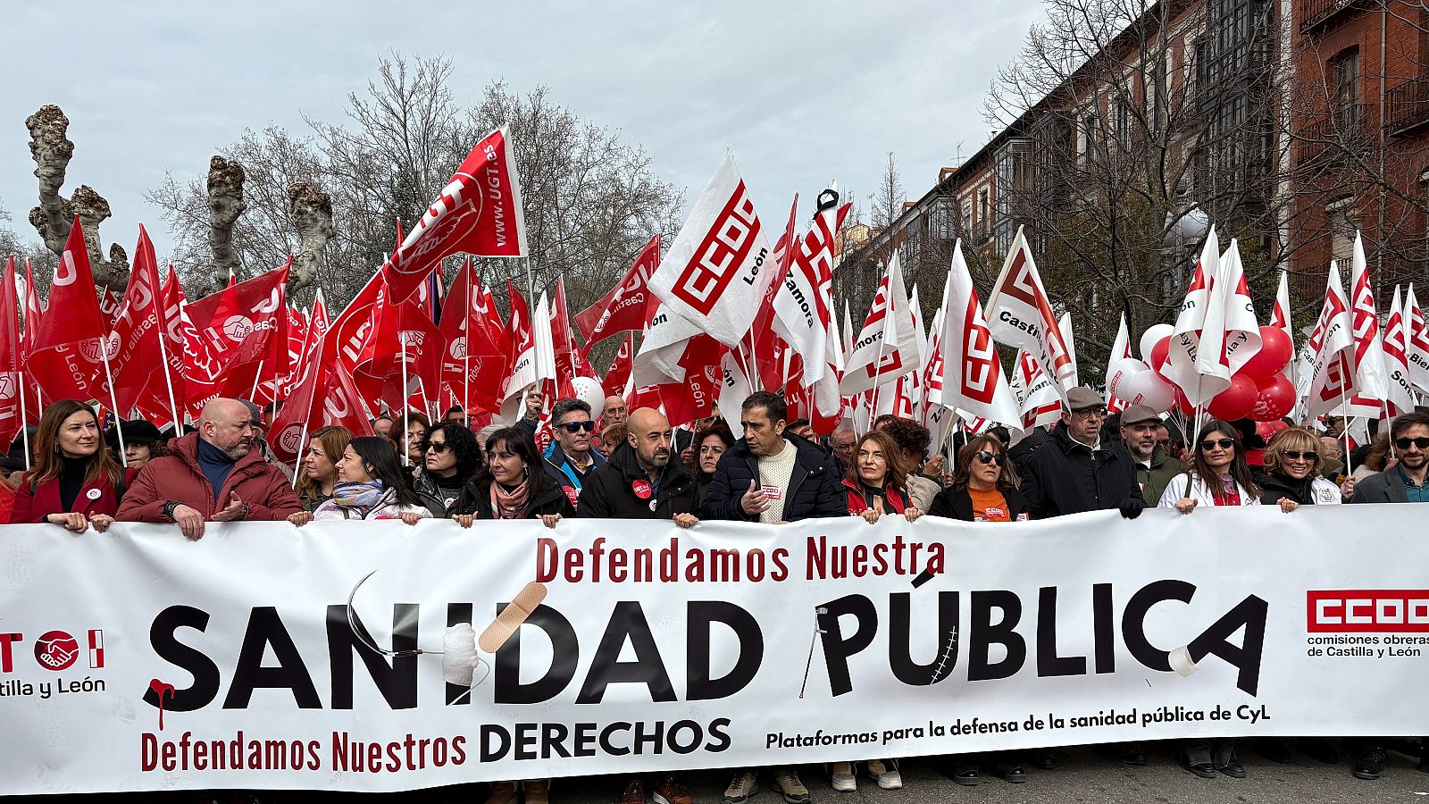 Más de 5.000 personas exigen en Castilla y León una apuesta por la sanidad pública