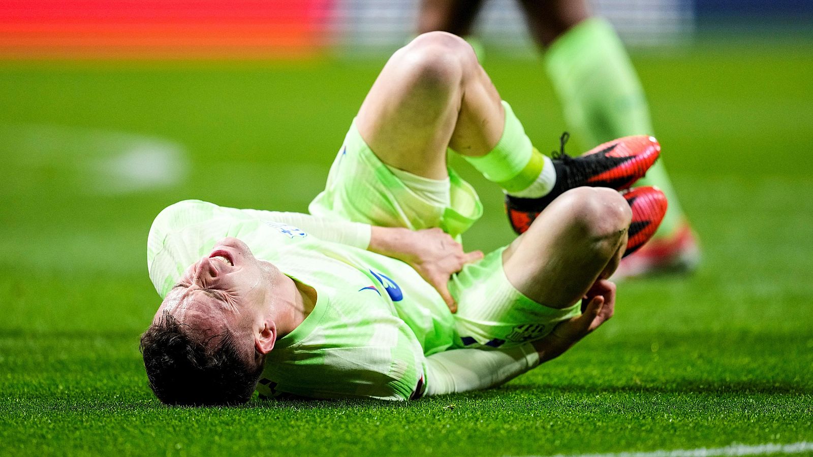 Marc Casadó se lesionó en el partido de Liga ante el Atlético.