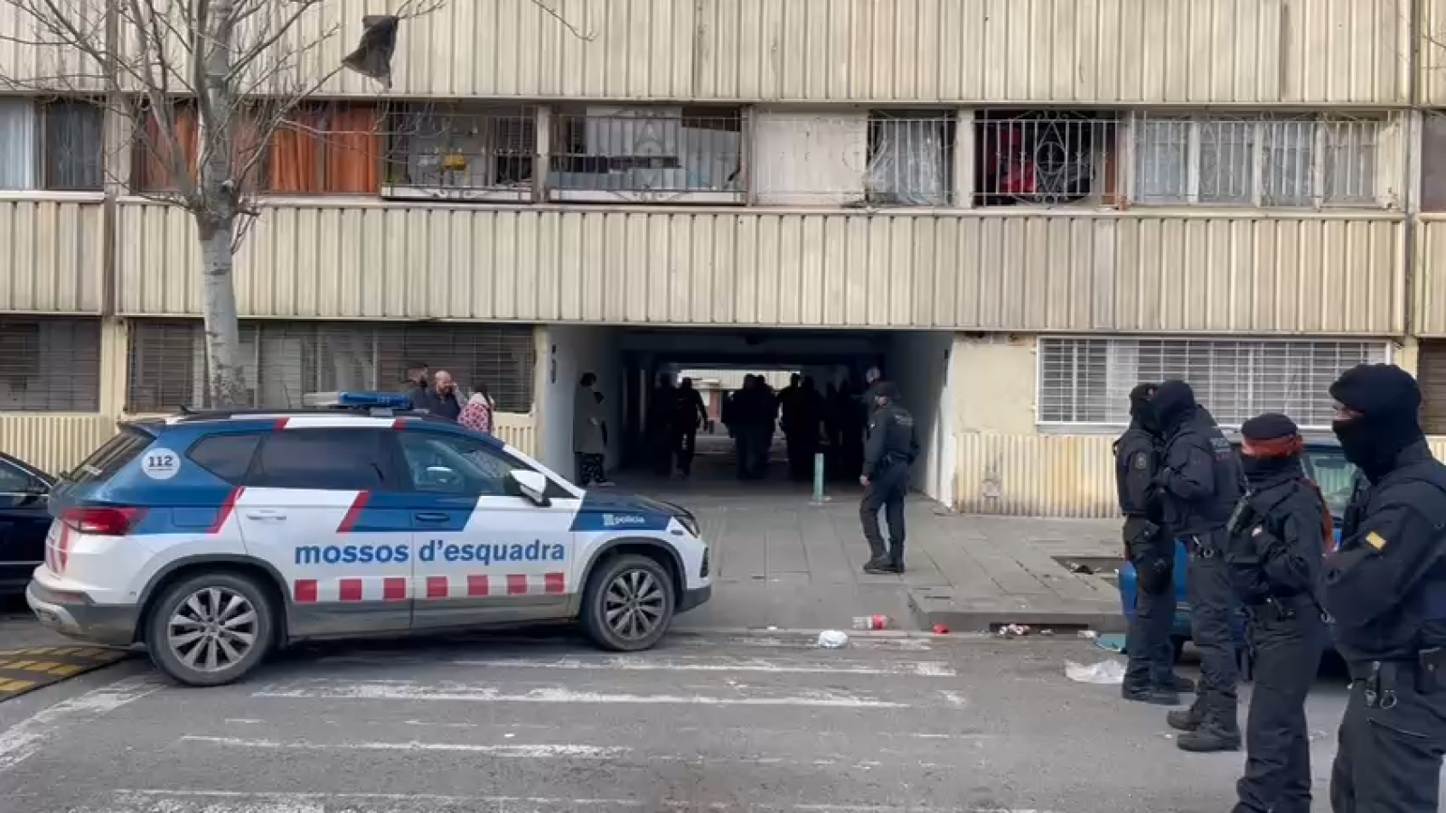 Operación policial en Sant Adrià de Besòs tras el tiroteo de enero