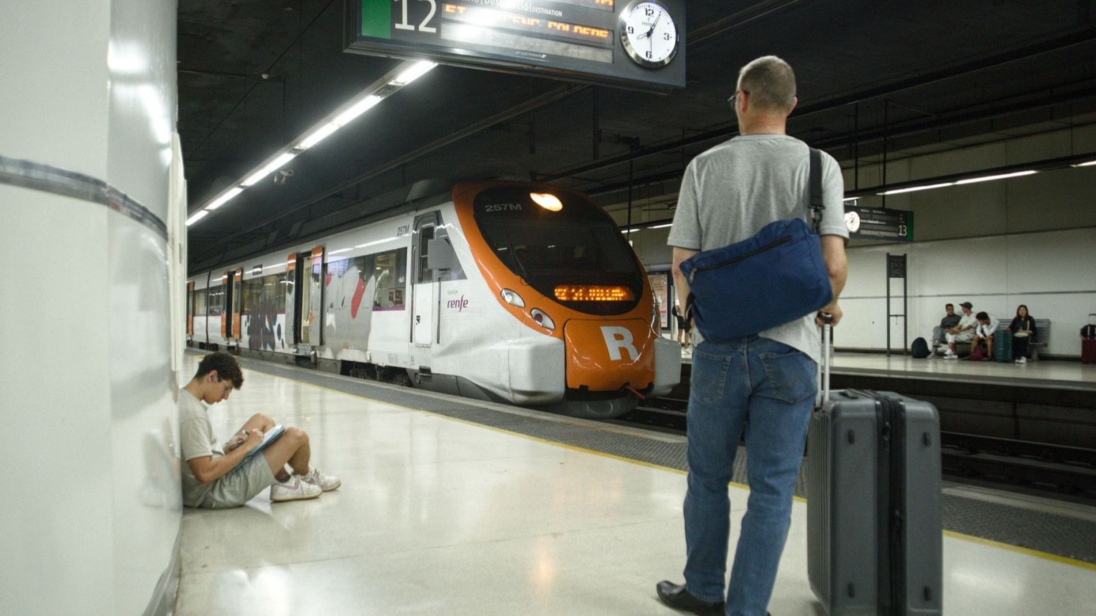 El servicio de Rodalies sufre retrasos este lunes tras desconvocarse la huelga de Renfe y Adif