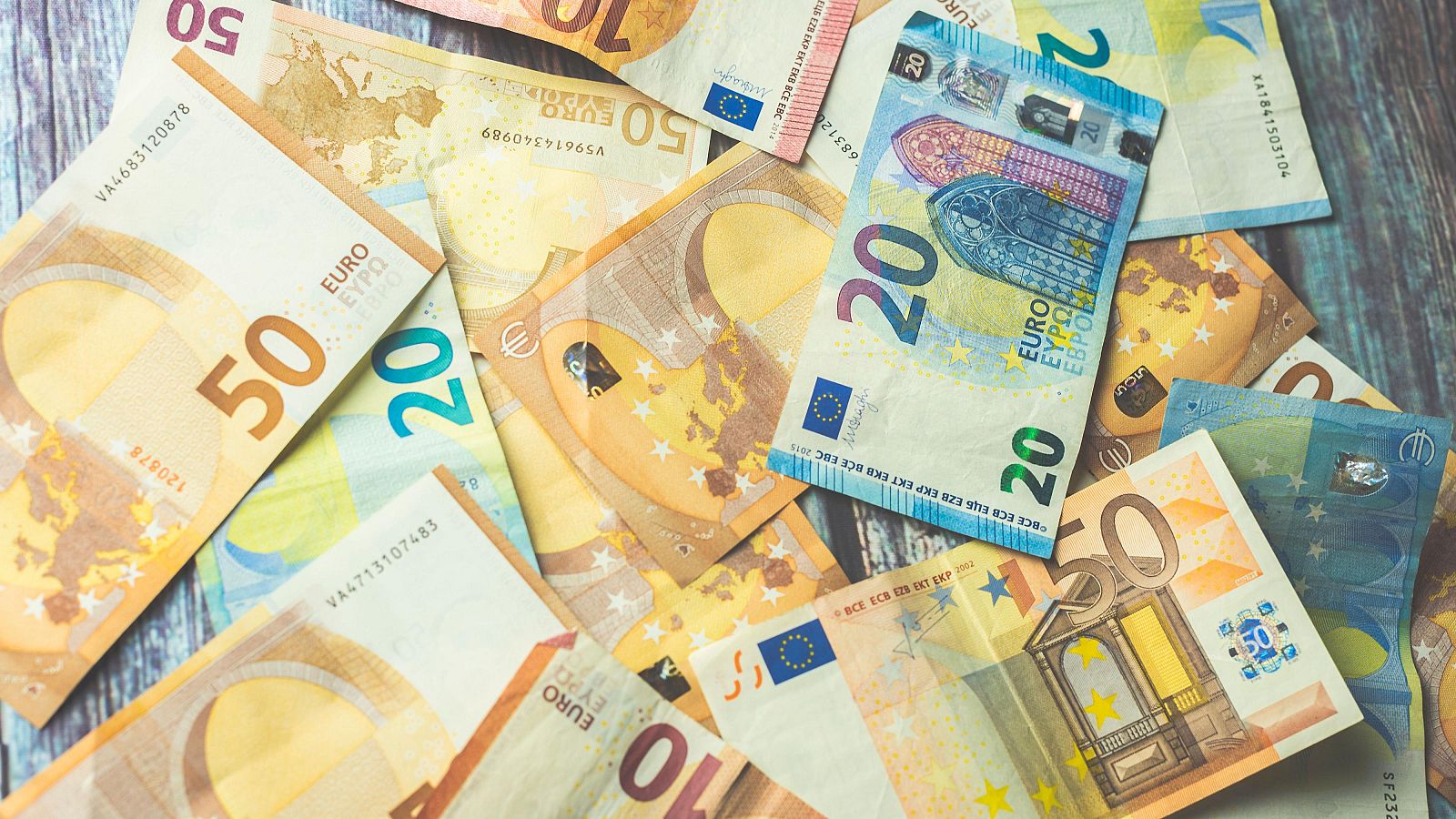 La deuda pública de las administraciones repunta en enero un 2,8% y se sitúa en 1.630 billones de euros