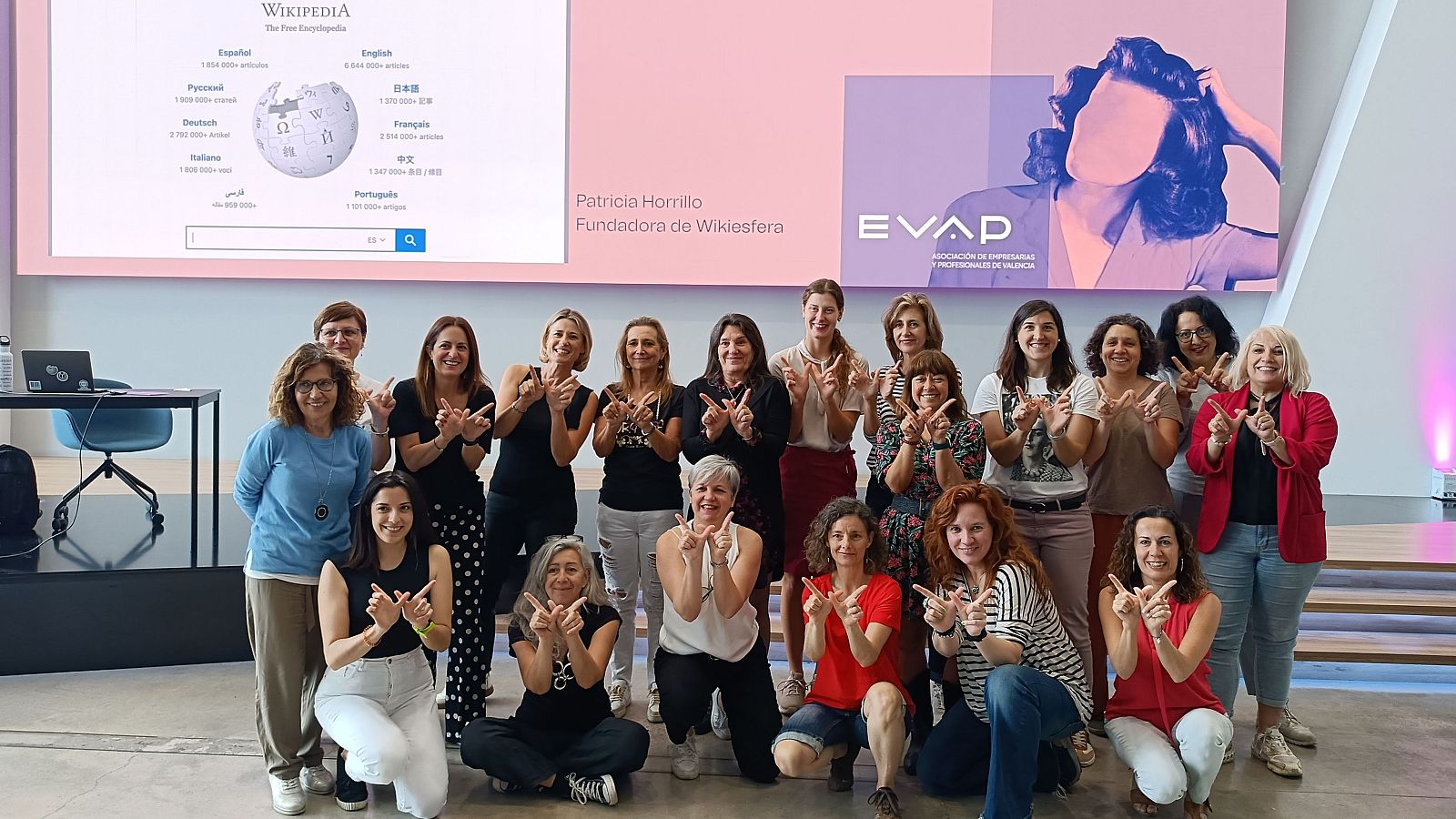 Wikisfera: conocimiento libre en un rincón de internet que Musk no puede comprar