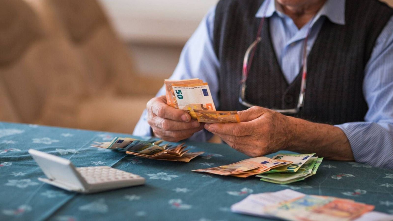 El Supremo permite que un jubilado se quede con 12.000 euros de un subsidio que recibió por error