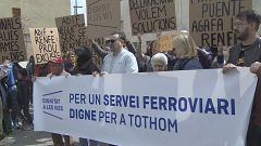Els usuaris de Renfe es manifesten per un servei digne