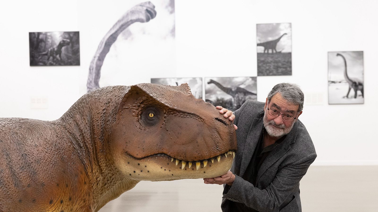 Joan Fontcuberta muestra los animales de compañía de los klingon