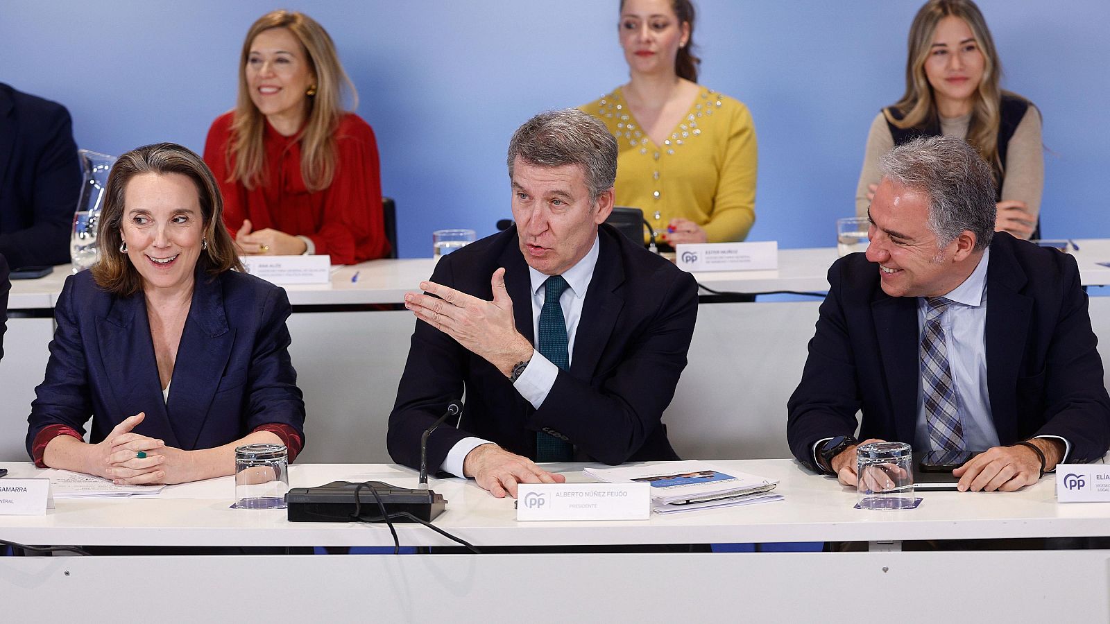 El líder del PP, Alberto Núñez Feijóo, preside la reunión del Comité Ejecutivo Nacional del partido