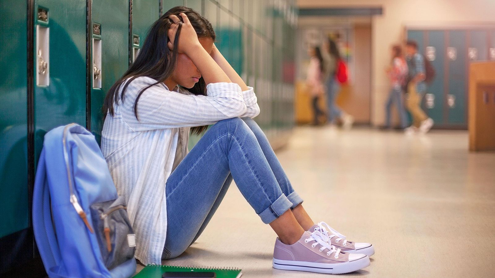Una menor de edad, víctima de maltrato escolar (imagen de archivo)