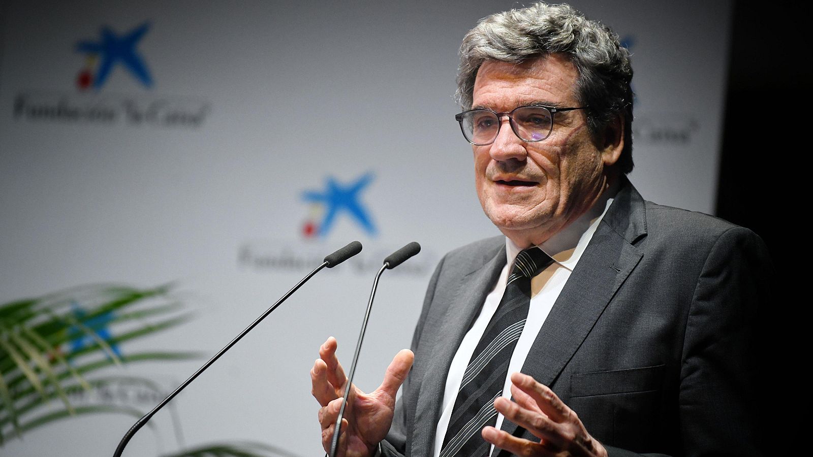 El gobernador del Banco de España, José Luis Escrivá, interviene en el marco de la Cátedra Fundación La Caixa Economía y Sociedad