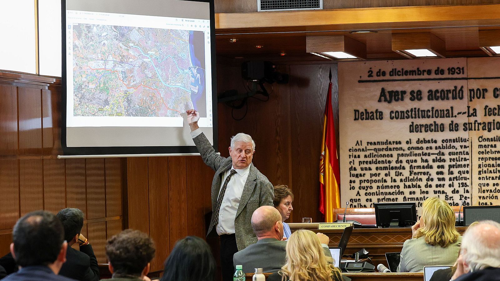 El arquitecto Director del estudio de arquitectura Perretta, Julio Gómez-Perretta de Mateo, durante la comisión de investigación sobre la dana en el Senado.
