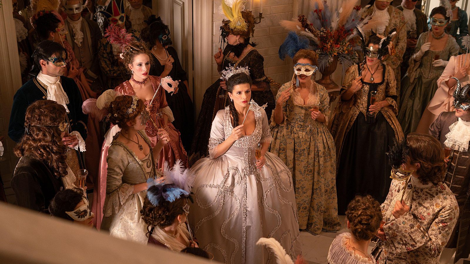 El baile de máscaras lo cambia todo en 'Valle Salvaje' el martes y el miércoles en La 1