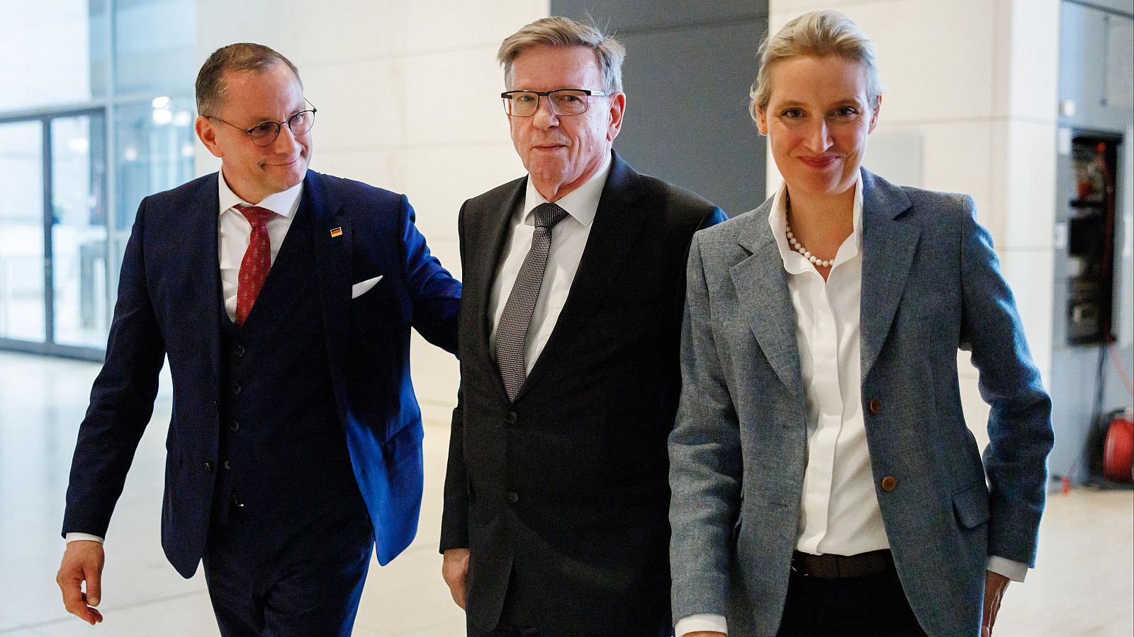 La ultraderecha alemana duplica su presencia en el nuevo Bundestag pese a las promesas de un "cordón sanitario"