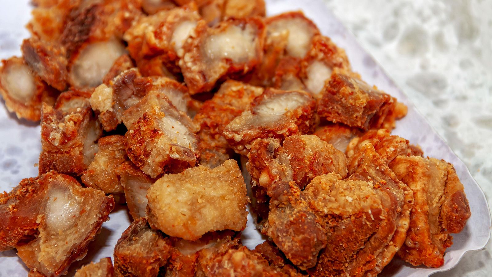 Alerta por presencia de salmonela en varias marcas de torreznos