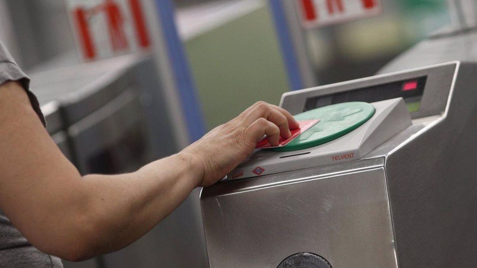 El abono de transportes será gratuito en Madrid hasta los 14 años y para los mayores de 65