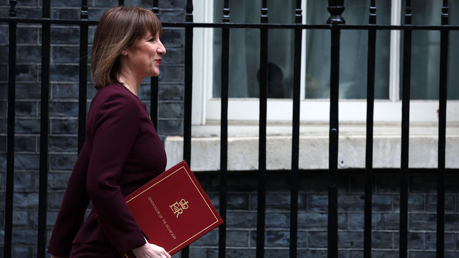 Reino Unido aumenta en Defensa a costa de reducir en gasto social