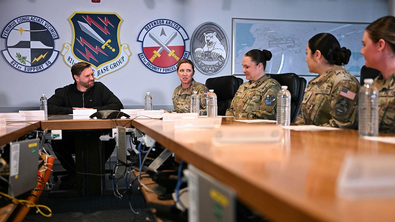 JD Vance visita Groenlandia