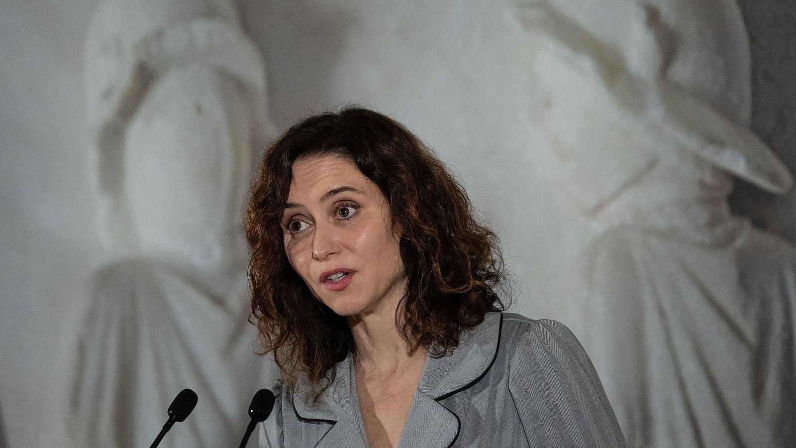 La presidenta de la Comunidad de Madrid, Isabel Díaz Ayuso, en la inauguración de una exposición