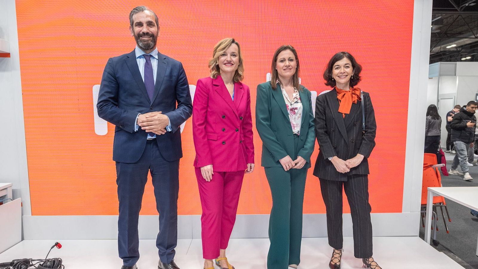 Eduardo Fernandez Palomares, Pilar Alegria, Sara Martín y Nuria de Miguel