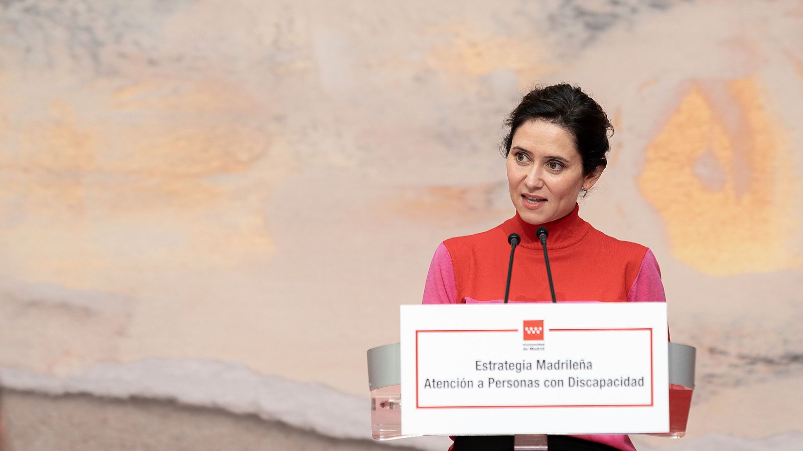 La presidenta de la Comunidad de Madrid, Isabel Díaz Ayuso en la Real Casa de Correos