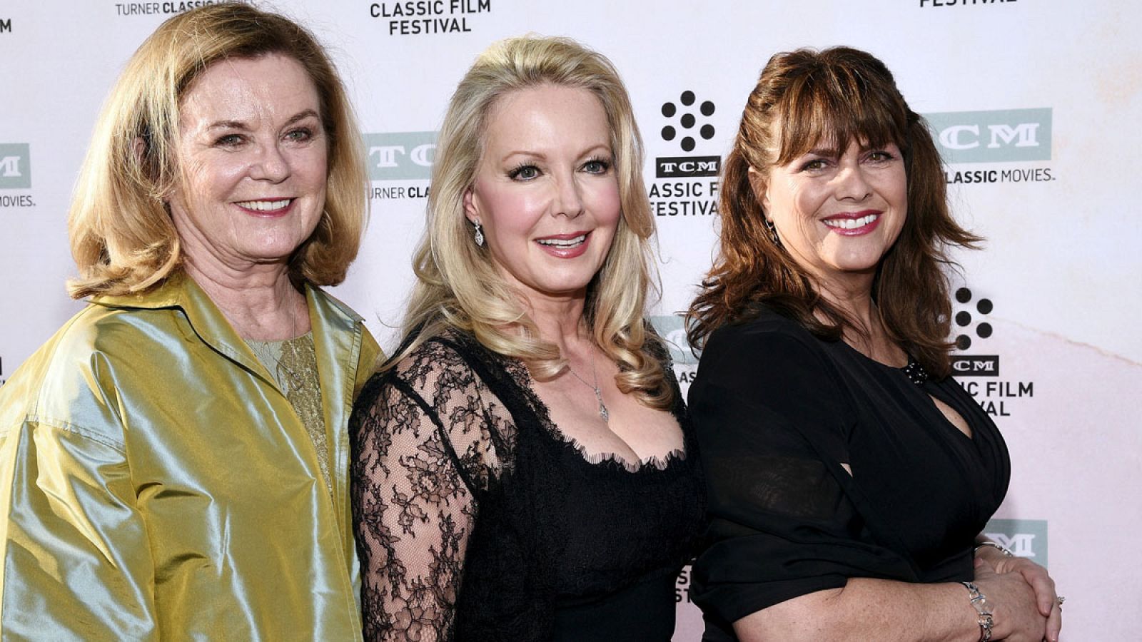 Foto de archivo de Menzies-Urich (i), con Kym Karath y Debbie Turner en el 50º aniversario de 'Sonrisas y Lágrimas'