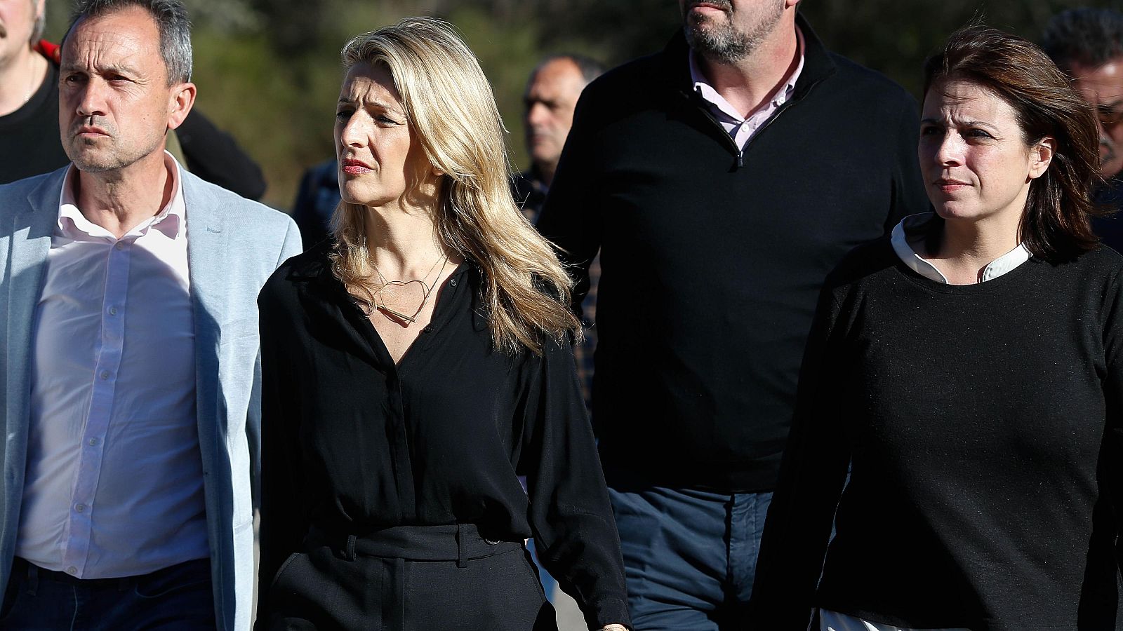 La vicepresidenta segunda y ministra de Trabajo, Yolanda Díaz, visita la zona de la explosión en una mina de Cerredo