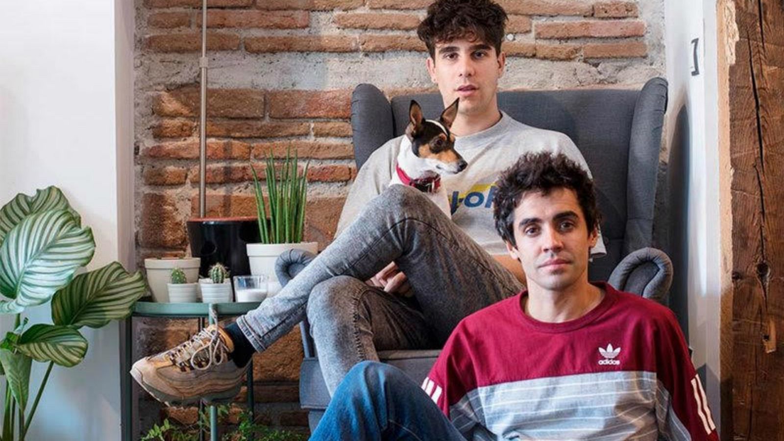 Los Javis se suman a 'Happy New Playz'