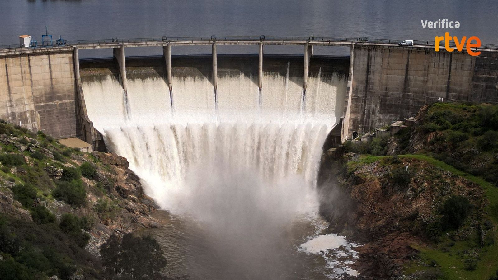 El Pacto Verde europeo no prohíbe construir presas ni limpiar los ríos