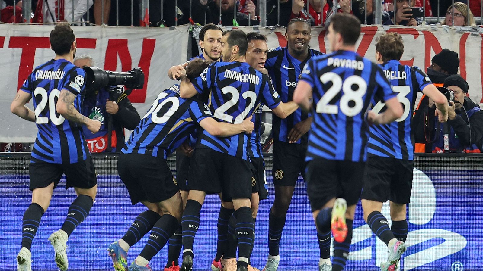 El Inter toma ventaja en los cuartos de final tras vencer por 1-2 al Bayern.