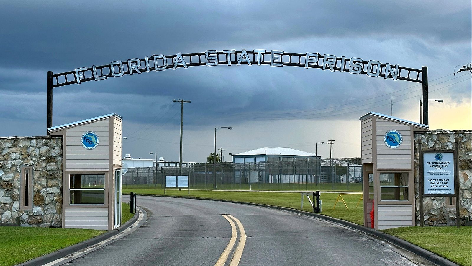 Entrada a la prisión estatal de Florida en Starke, EE.UU.