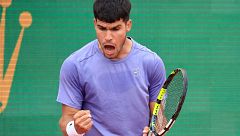 Alcaraz arrolla a Cerúndolo en su debut en Montecarlo tras dejar las dudas atrás y se mete en octavos