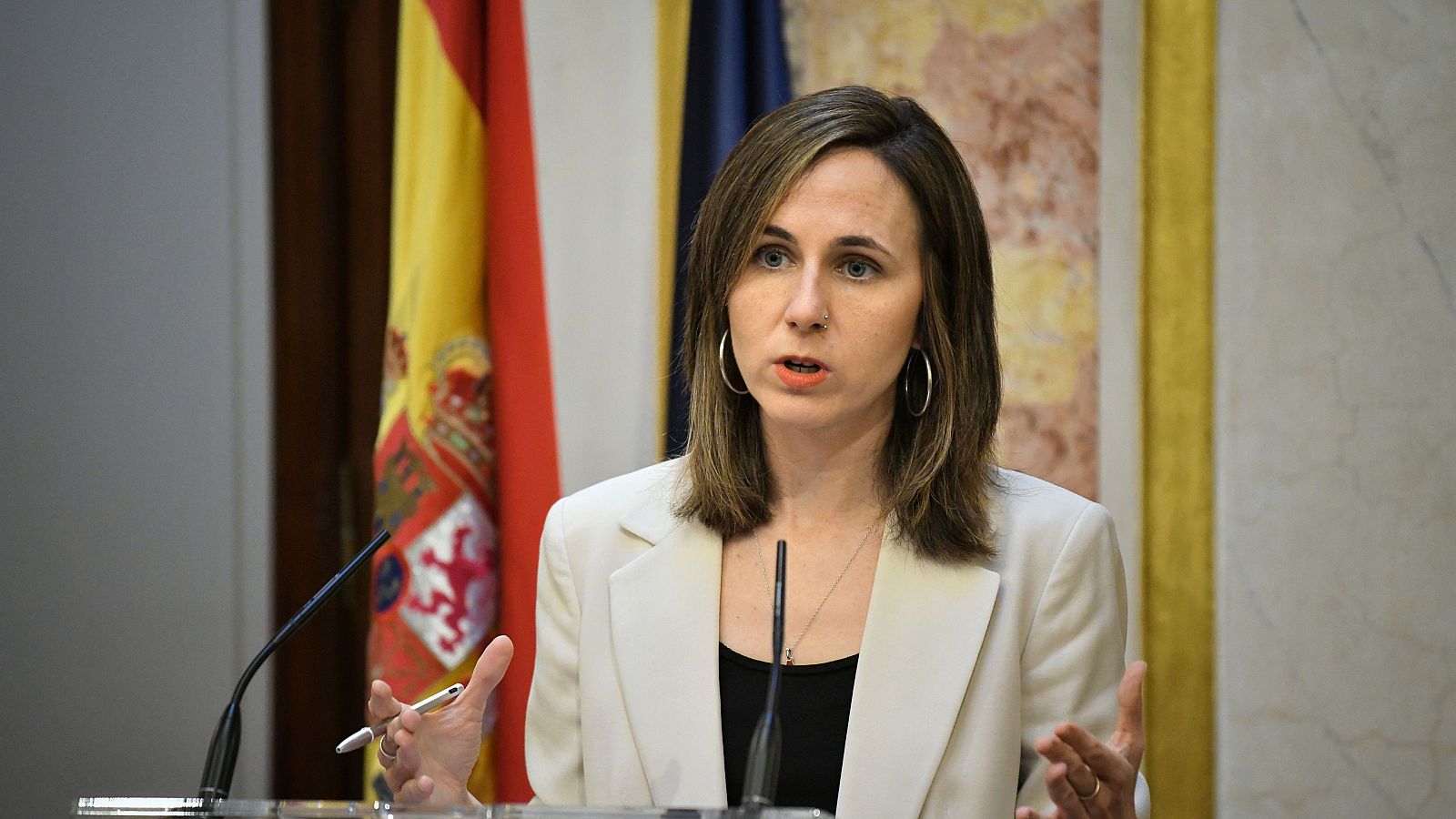 La secretaria general de Podemos, Ione Belarra, en una rueda de prensa este jueves en el Congreso.