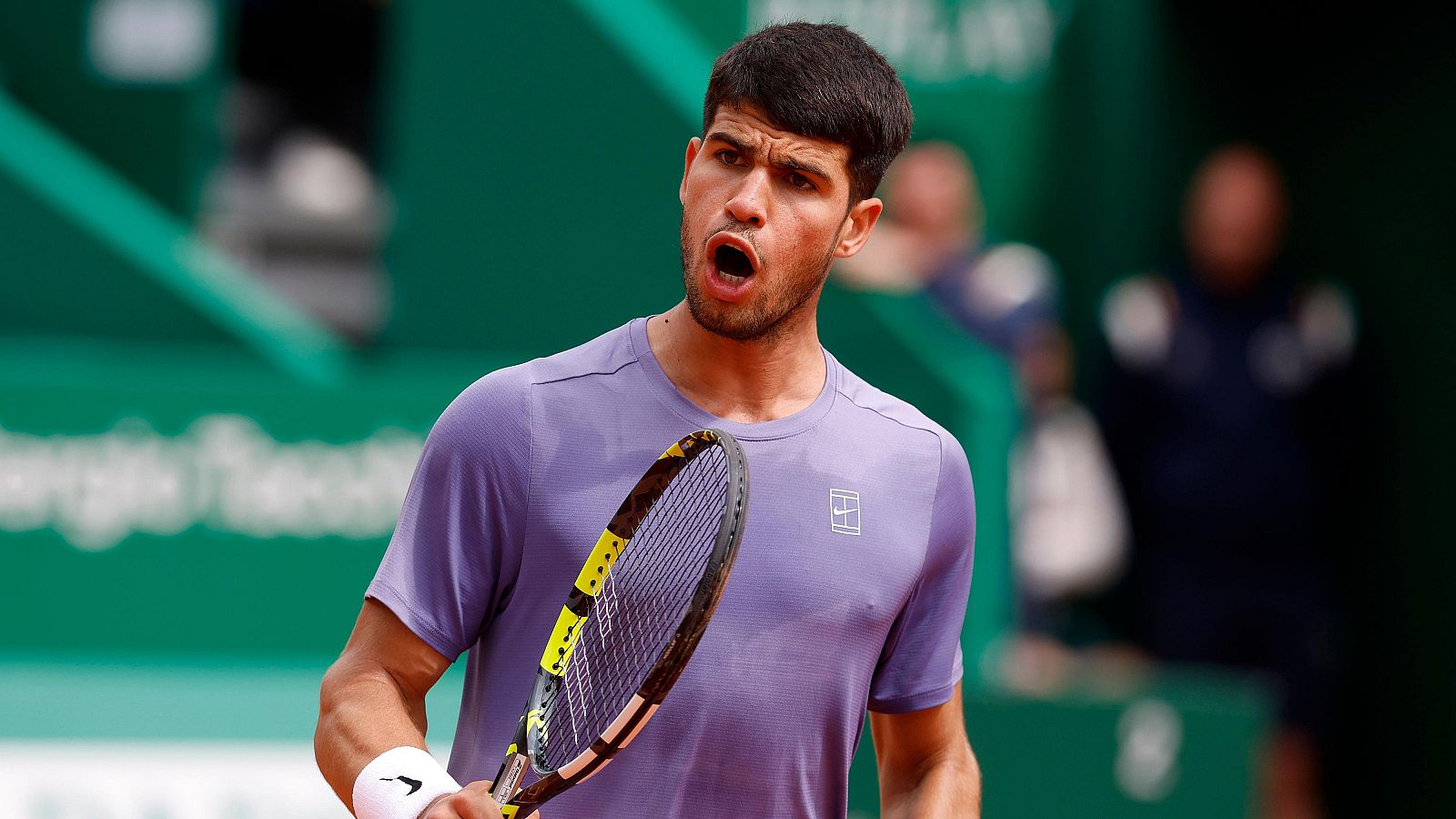 Carlos Alcaraz celebra un punto ante Alejandro Davidovich en las semifinales del Master 1000 de Montecarlo.