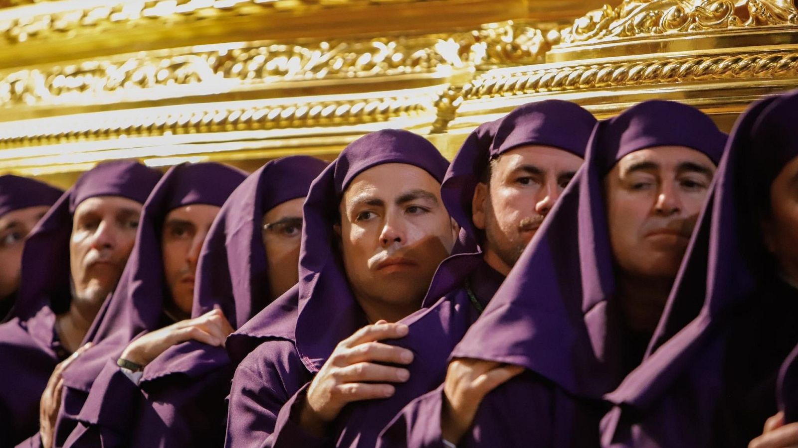 Jesús es 'hombre de trono', en Málaga